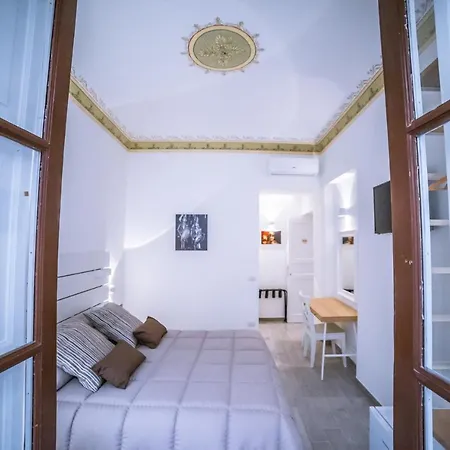 Alojamento de Acomodação e Pequeno-almoço Opera Dei Pupi Palermo