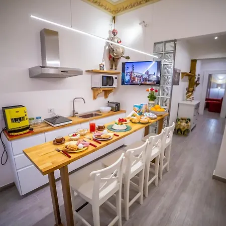 Opera Dei Pupi Alojamento de Acomodação e Pequeno-almoço Palermo