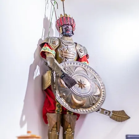 Opera Dei Pupi Alojamento de Acomodação e Pequeno-almoço Palermo