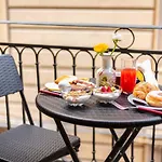 Opera Dei Pupi Couette-café Palerme